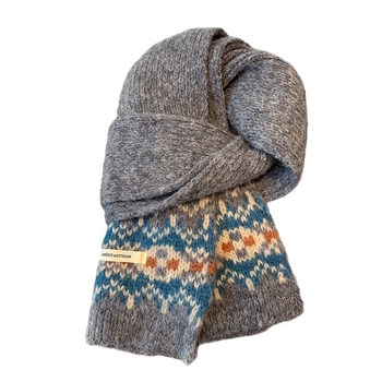 Γυναικείο φουλάρι με ζακάρ πλέξιμο σε στυλ Fair Isle, warp-knit πολυεστέρας (61–70%), ζεσταίνει τον χειμώνα