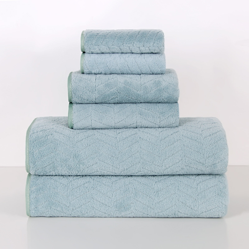 Fürdőlepedő, korall plüss, sík szövésű, 170–200 g/m², törölköző/arctörölköző