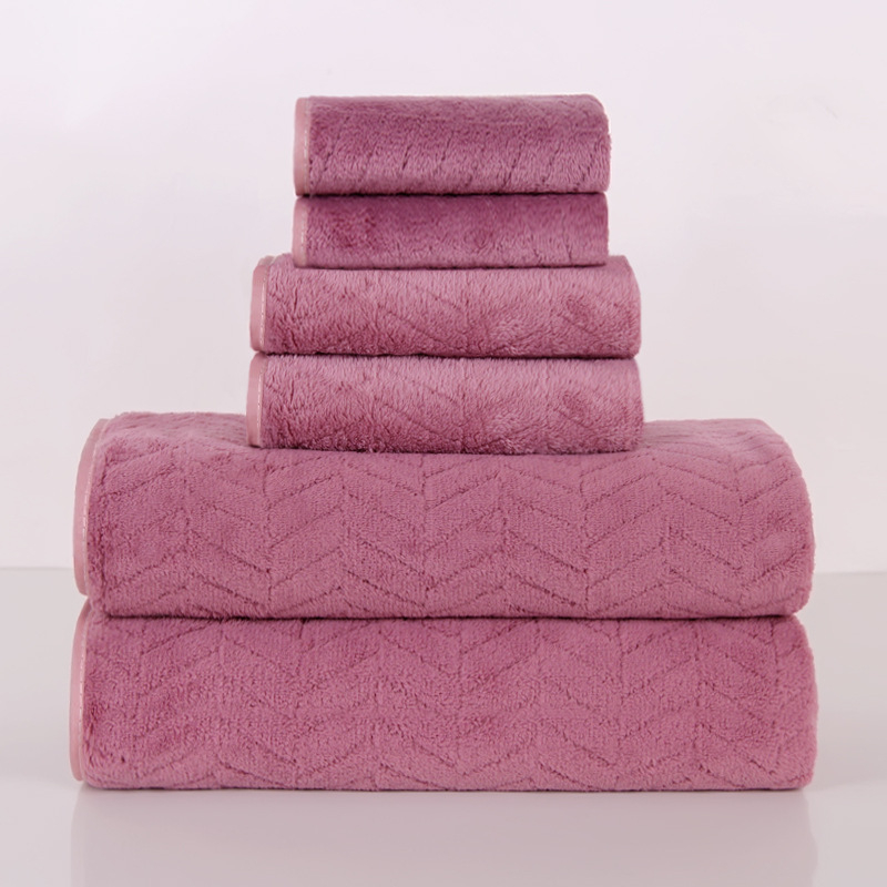 Fürdőlepedő, korall plüss, sík szövésű, 170–200 g/m², törölköző/arctörölköző