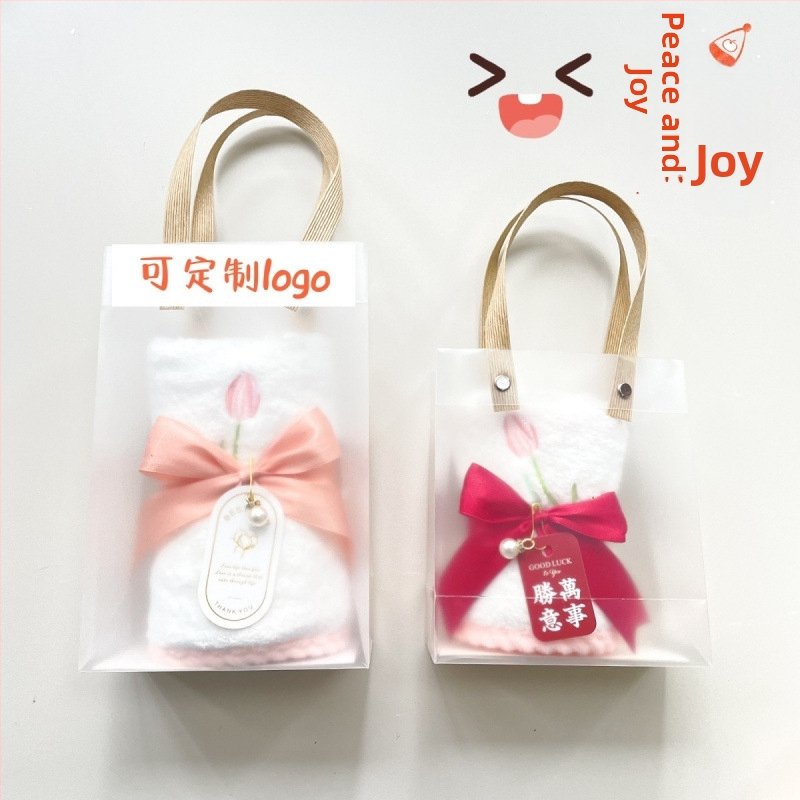 Tulip dvielis ar pūciņām – audums, importēts, kāzu aksesuārs