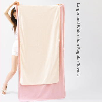 Πετσέτα μπάνιου από φλις κοράλλι, μοτίβο ανανά, 400–500 γρ, νήμα 150D, ραφή με jacquard.