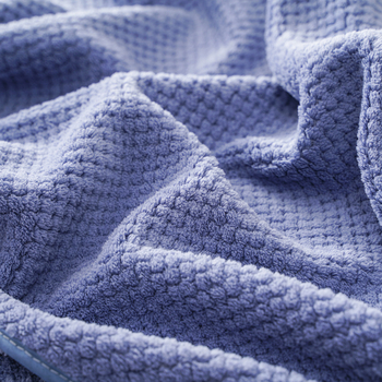 Πετσέτα μπάνιου από φλις κοράλλι, μοτίβο ανανά, 400–500 γρ, νήμα 150D, ραφή με jacquard.