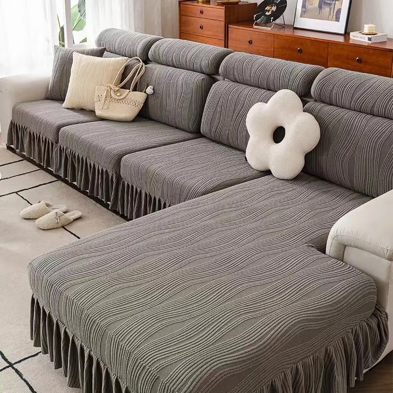 Jacquard baršunasta navlaka za kauč sa suknjastim rubom, potpuno pokriće, univerzalno, četiri sezone, model 2025, elastičan stražnji dio