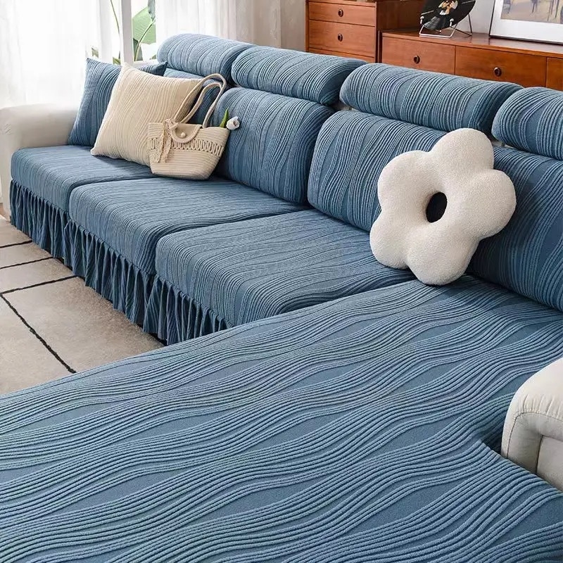 Jacquard baršunasta navlaka za kauč sa suknjastim rubom, potpuno pokriće, univerzalno, četiri sezone, model 2025, elastičan stražnji dio
