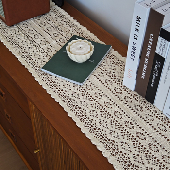 Дълга декоративна покривка за маса в американски стил с ажурна дантела от полиестерно‑памучен бленд, геометричен абстрактен модел