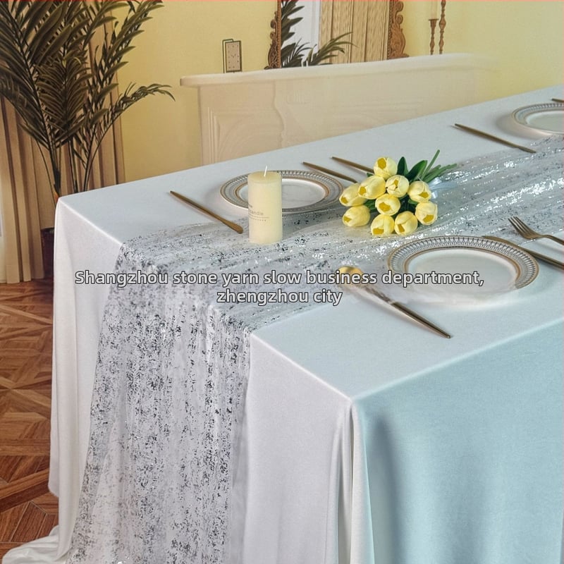 Декорация за маса за парти с шифонова тюл и пайети от метално фолио (материал: полиестерно влакно; съдържание на основния материал: 99%; стил: модерен минимализъм; категория: декорация за маса)