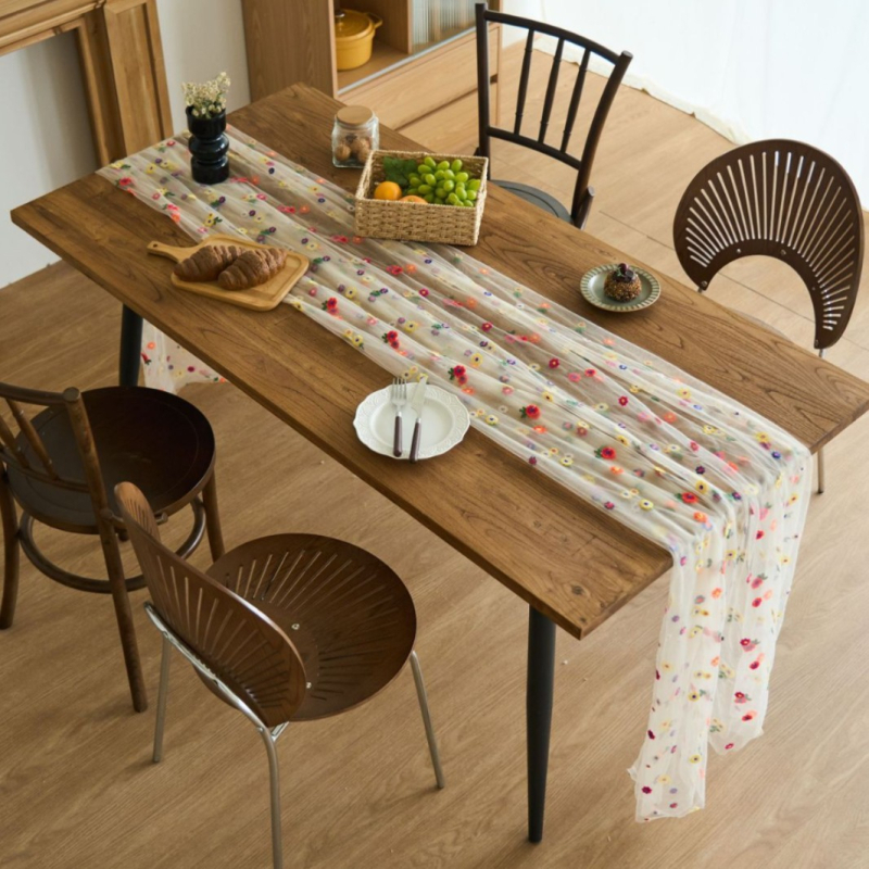 Флаг за маса с дантелена плисирана структура, флорална бродерия, 100% полиестер, марка Ymqy, модел: цветя/трева/листа, подходящ за хол, открити пространства, заведения и търговски обекти