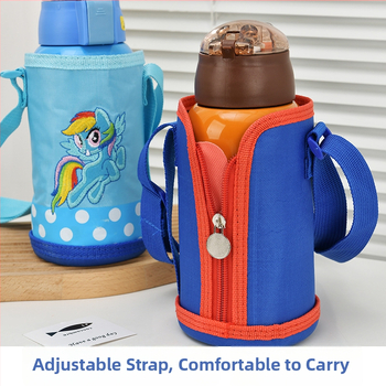 Vaikų izoliacinis vandens buteliuko dėklas su petnešėle, animacinis stilius (BT019, audinys, logotipas atspausdintas)