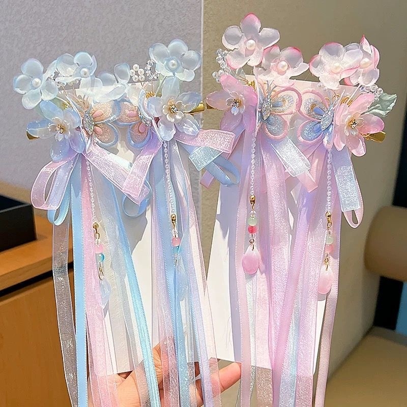 Bērnu matu sprādze senlaicīgā stilā ar pūciņu un ziedu – roku darbs, klips, izšūta tauriņa, Princeses sērija