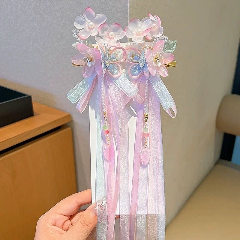 Bērnu matu sprādze senlaicīgā stilā ar pūciņu un ziedu – roku darbs, klips, izšūta tauriņa, Princeses sērija