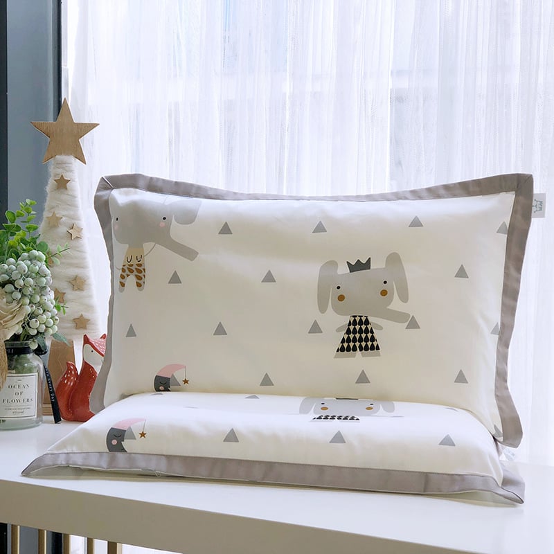 Jastučnica, 100% pamuk dugačkih vlakana, saten tkanina, reaktivno bojanje, broj tkanja 60, moderni minimalistički stil