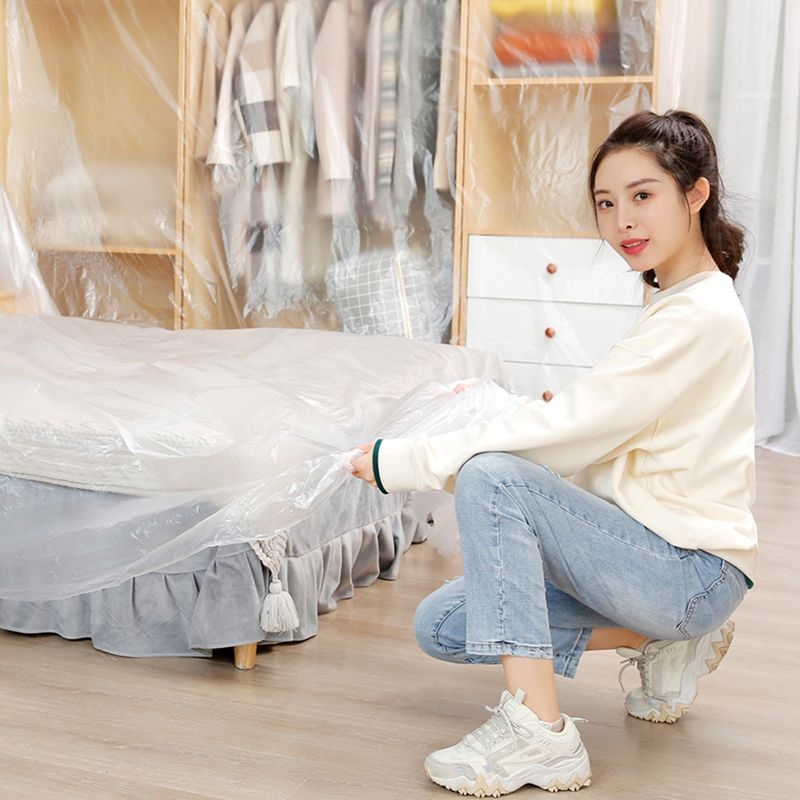 Еднократна прахоустойчива филмова защита за мебели за дневна стая – полиетиленова покривна обвивка за диван, нощно шкафче и шкаф – прост и модерен стил