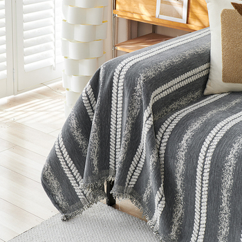 Moderna minimalistička Chenille Jacquard navlaka za trosjedni kauč – sve sezone, potpuno prekrivanje