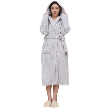 Sieviešu kapucēta halāts no korālfleksa, ziemas modelis, 80% poliestera, svars 810 g