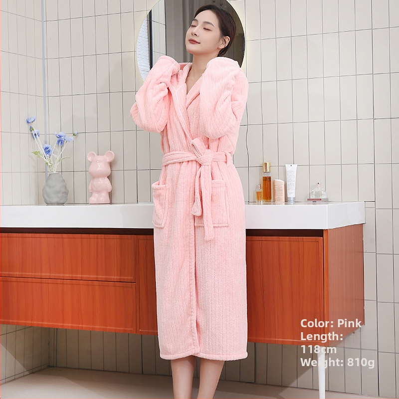 Sieviešu kapucēta halāts no korālfleksa, ziemas modelis, 80% poliestera, svars 810 g