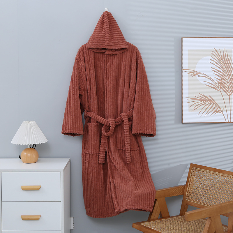 Ziemas kapucēts korallvelūra vannas halāts, universāls, mīksts un absorbējošs, 85% poliesters/15% neilons