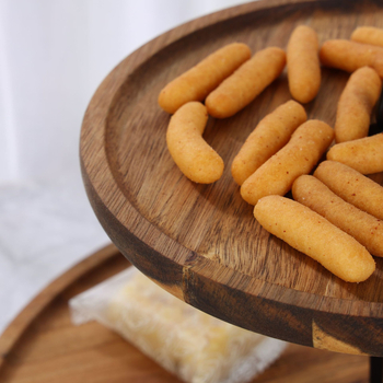 Триетажна дървена поставка за торти за сватбени десерти — минималистичен дисплей, стил лукс ретро