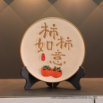 Dekoratīva figūriņa ķīniešu stilā, no sintētiskā sveķu materiāla, puse rokdarbs un puse mašīnveida darbs