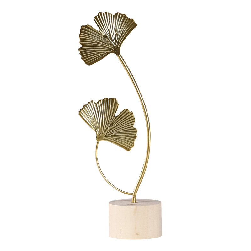 Lapo formos skulptūra su medine baze, geležies meno elementai, šviesus prabanga stilius, biurui ir namų interjerui.