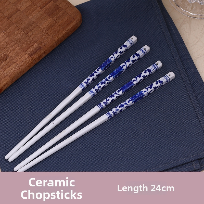 Keraminis stalo servizo rinkinys: ryžių dubenėliai, sriubos dubenėliai ir lėkštės; kaulinis porcelianas (>36% kaulo); gėlių raštas; dažyta glazūra; tinkamas mikrobangų krosnelėms.