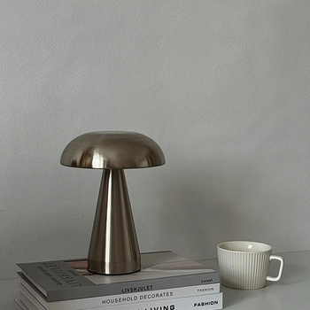 Sēņu formas galda lampa ar pieskāriena nakts gaismu – metāla statīvs, modelis ST-06B, ≤36V