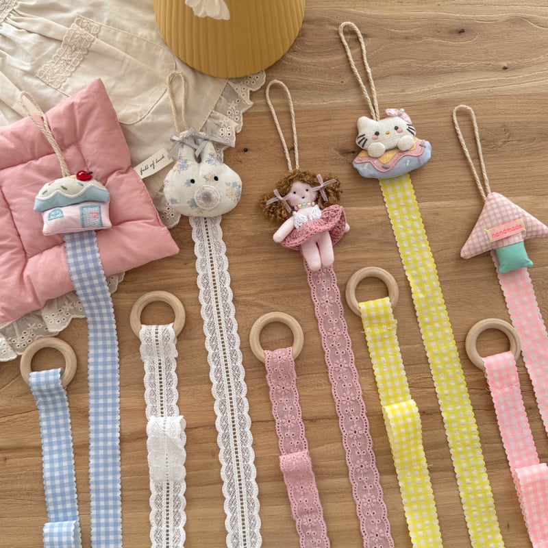 Detský textilný nástenný organizér s motívom cartoon pre uloženie hairpins, lanyards a rope