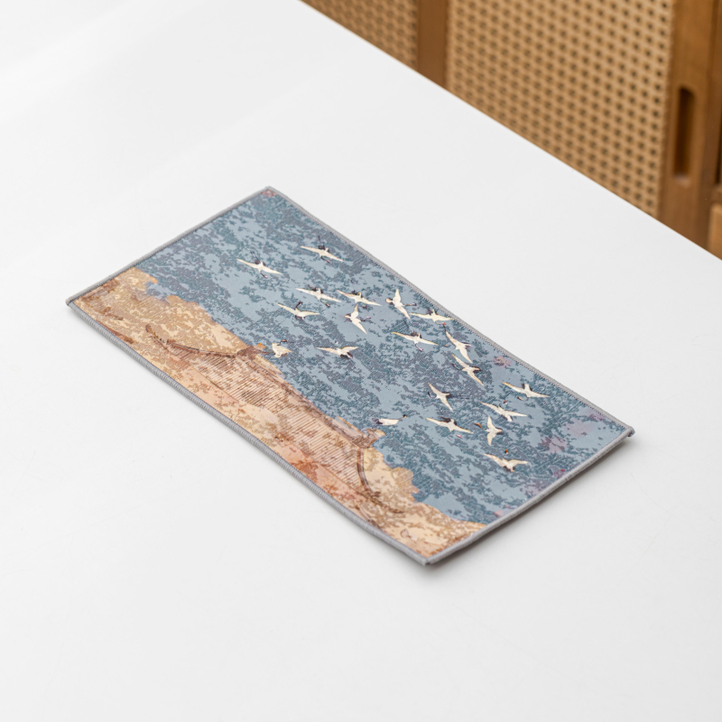 Πετσέτα τσαγιού, διπλής όψεως από σουέ, παχυσμένη και απορροφητική για το τραπέζι τσαγιού. Εισαγόμενο: Ναι; Κατηγορία: Φίλτρο/πιάτο τσαγιού; Υλικό: Ανοξείδωτο ατσάλι; Στυλ: Κλασική παράδοση