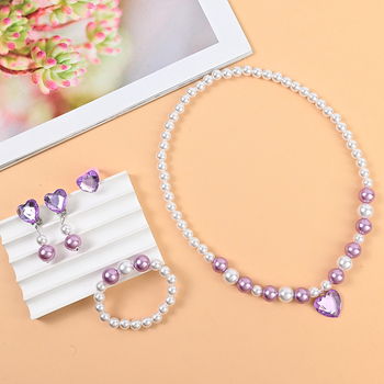 Σετ παιδικών κοσμημάτων: κολιέ και σκουλαρίκια, χειροποίητο, πλαστικές χάντρες με μαργαρινοειδή φινίρισμα, καρδιάς λεπτομέρειες, περιλαμβάνει κολιέ με ρύθμιση, ρυθμιζόμενο μήκος