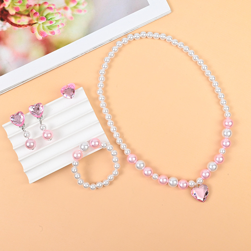 Σετ παιδικών κοσμημάτων: κολιέ και σκουλαρίκια, χειροποίητο, πλαστικές χάντρες με μαργαρινοειδή φινίρισμα, καρδιάς λεπτομέρειες, περιλαμβάνει κολιέ με ρύθμιση, ρυθμιζόμενο μήκος