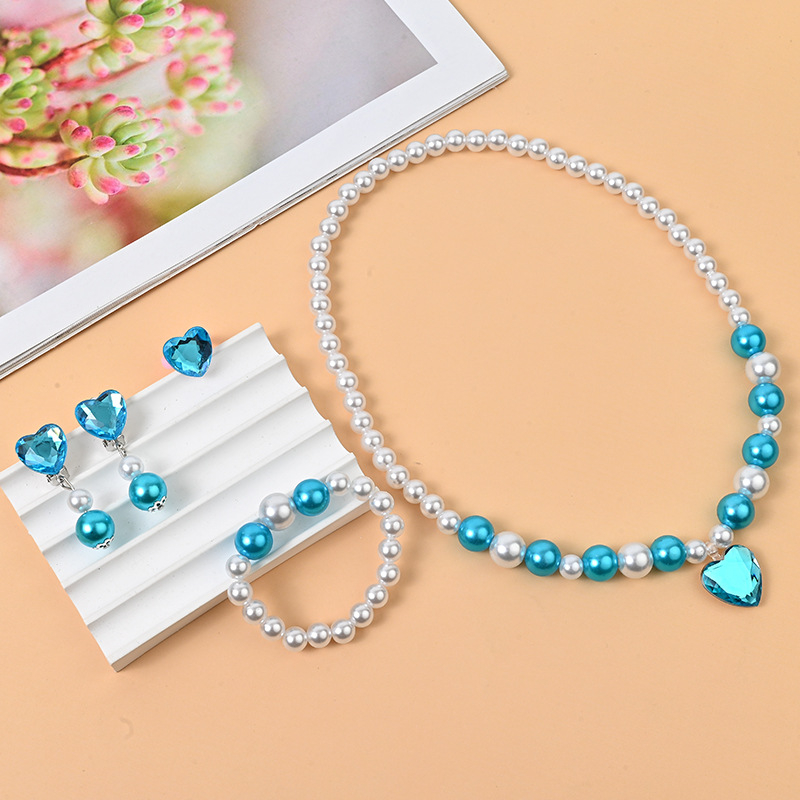 Σετ παιδικών κοσμημάτων: κολιέ και σκουλαρίκια, χειροποίητο, πλαστικές χάντρες με μαργαρινοειδή φινίρισμα, καρδιάς λεπτομέρειες, περιλαμβάνει κολιέ με ρύθμιση, ρυθμιζόμενο μήκος