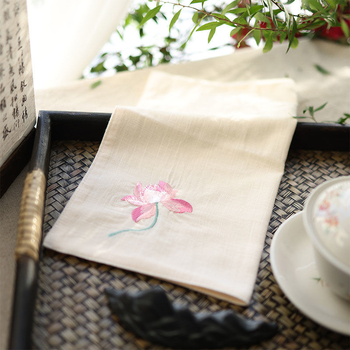 Τετράγωνη χαρτοπετσέτα τσέπης με κέντημα λωτού και ζεν μοτίβο (Pocket square; Unique; Alloy; Spring 2025; Adult)