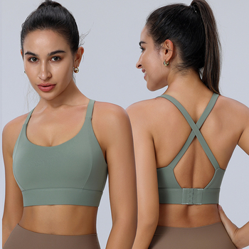 Ženski sportski grudnjak s krížnim leđima – 3/4 košarice, tanke formirane košarice, fiksne dvostruke naramenice, stražnja troredna kopčanje, prozračni najlon