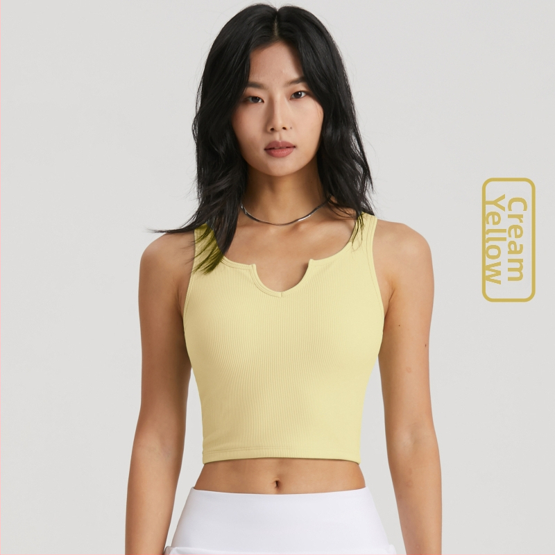 Sieviešu sporta krūšturis ar fiksētām dubajām siksnām, 3/4 kausi ar bieziem veidotiem kupām, neilona ātri žūstošs audums