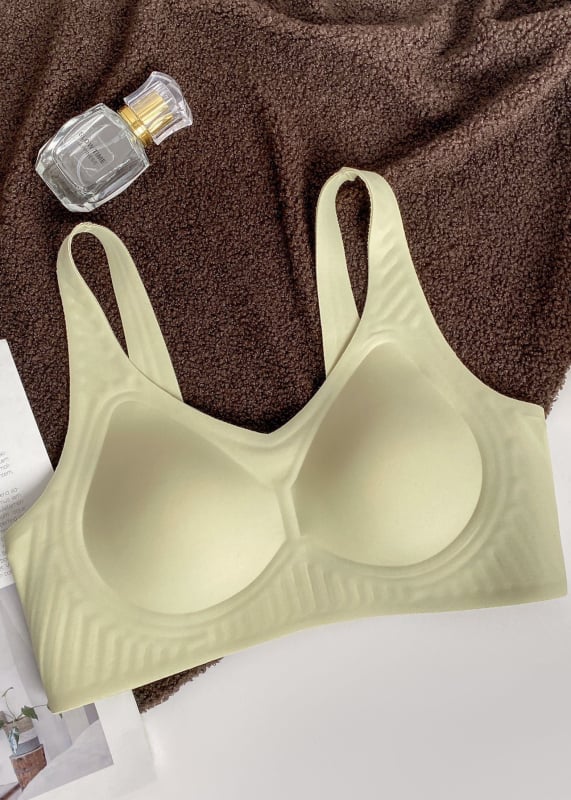 Mīksts atbalsta krūšturis, bez stieples, 3/4 kauss ar lateksa veidolu, galvenais audums neilons, pildījums spandeks 50–70%, fiksēti dubultie siksniņas, mugurē četru rindu aizdare