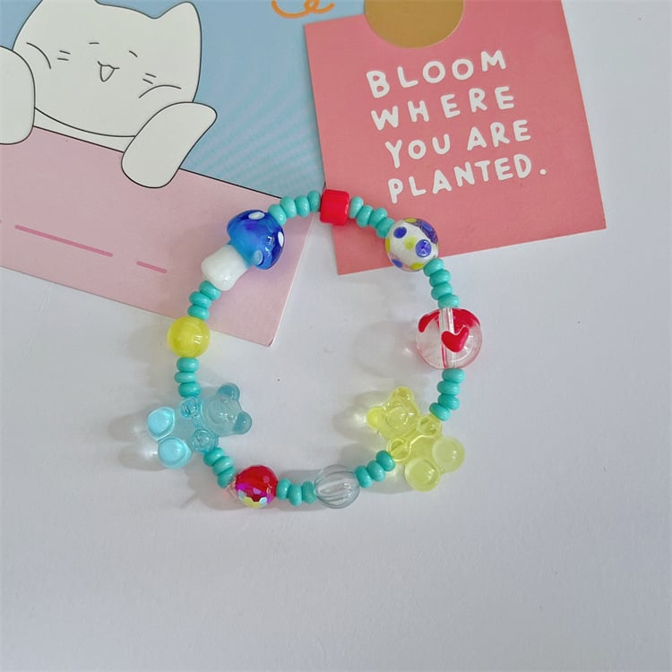 Детска гривна с мъниста в сърцевидна форма и имитационни перли