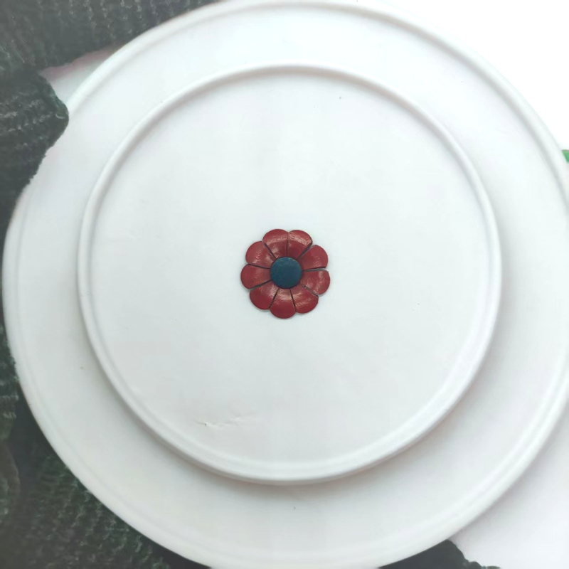 Nahkast kõrvarõngad, originaalne disain, naha töötlemine, 2025 sügis