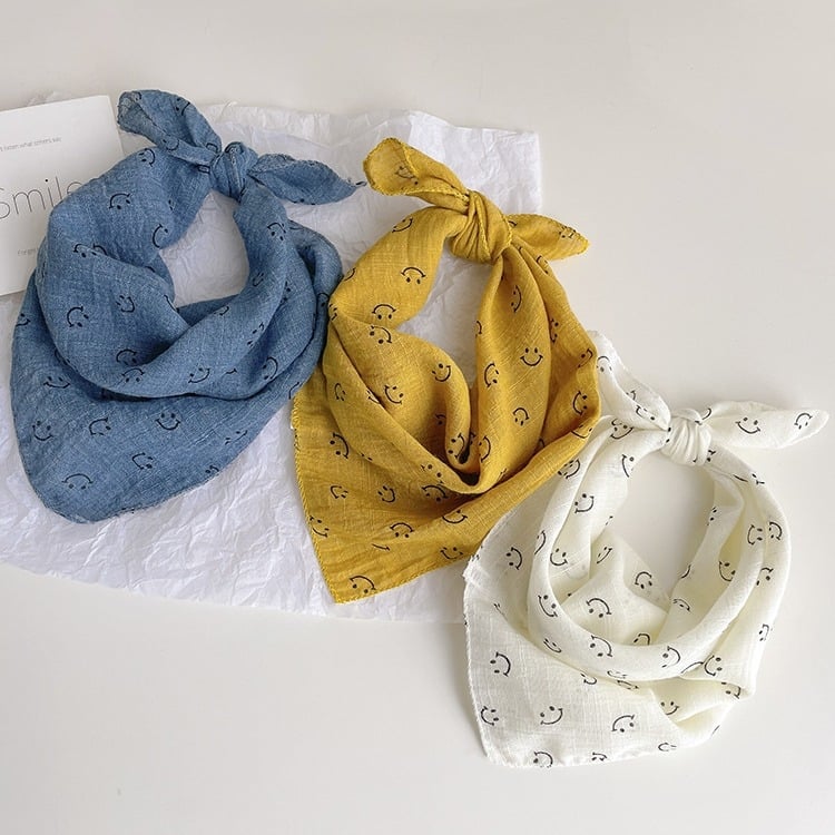 Παιδικό φουλάρι από βαμβάκι και λινό με χαριτωμένο χαμόγελο – ελαφρύ τετράγωνο σχέδιο, διατηρεί τη ζεστασιά