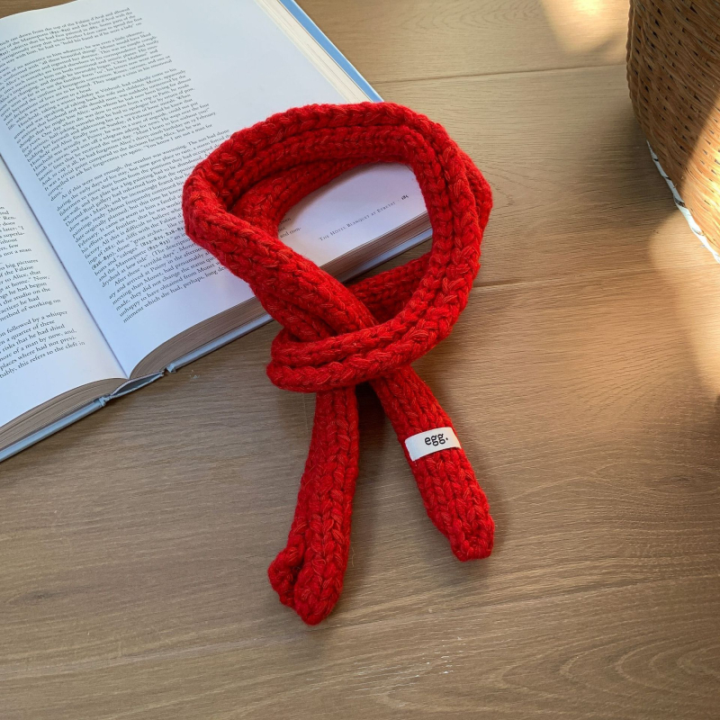 Unisex χειμερινό πλεκτό φουλάρι – Μονοχρωμο, λεπτό σχέδιο, πλάτος 7 εκ, διατηρεί τη ζεστασιά