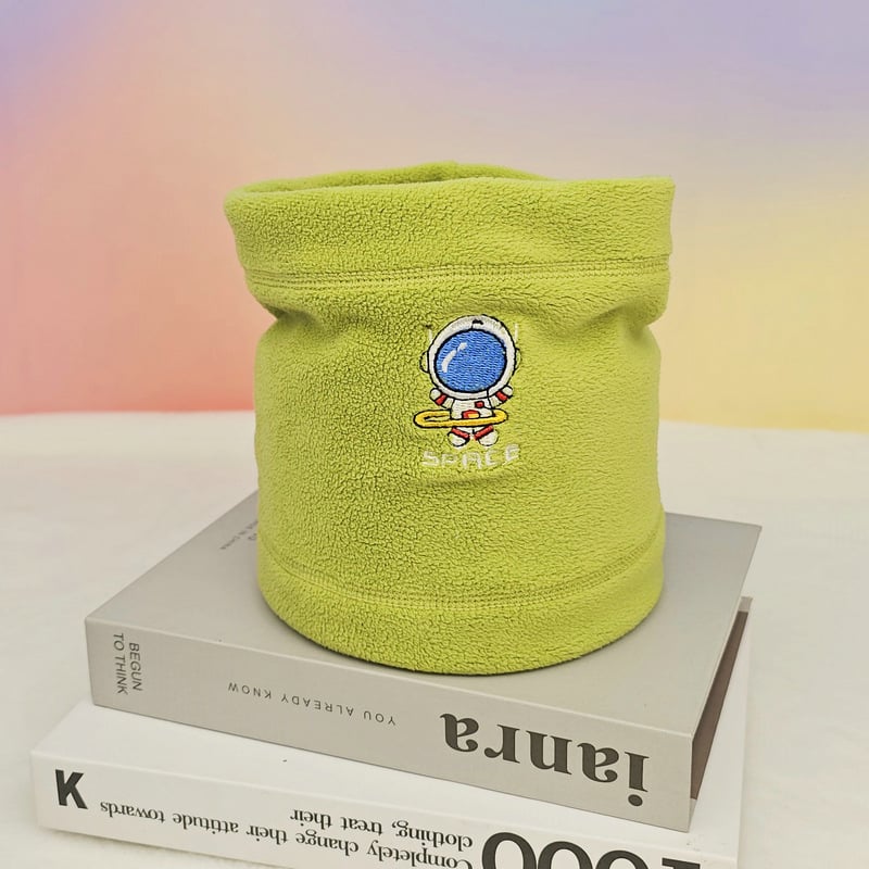 Unisex κασκόλ Ollie βελούδο με warp ύφανση, κεντημένο φινίρισμα, στυλ καρτούν, διατηρεί τη ζέστη