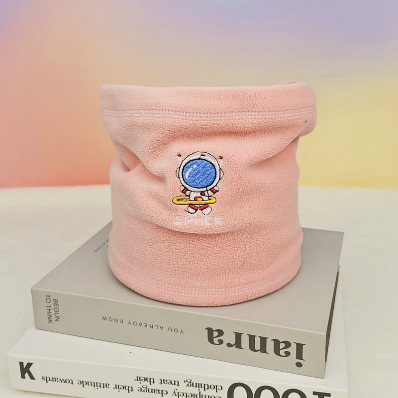 Unisex κασκόλ Ollie βελούδο με warp ύφανση, κεντημένο φινίρισμα, στυλ καρτούν, διατηρεί τη ζέστη