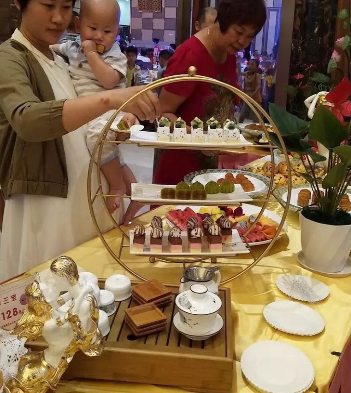 Десертна стойка в европейски стил за сватбена маса, Meizhiyin, прост стил, плодова чиния (Материал: Друг; Категория: Плодова чиния; Година на пускане: 2018; Бранд: Meizhiyin)