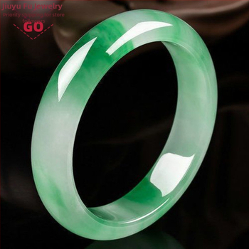 Nefrīta rokassprādze ar ziedu motīvu — materiāls: bišu vasks; zīmols: Other homes; izlaišana: rudens 2022; stils: temperament