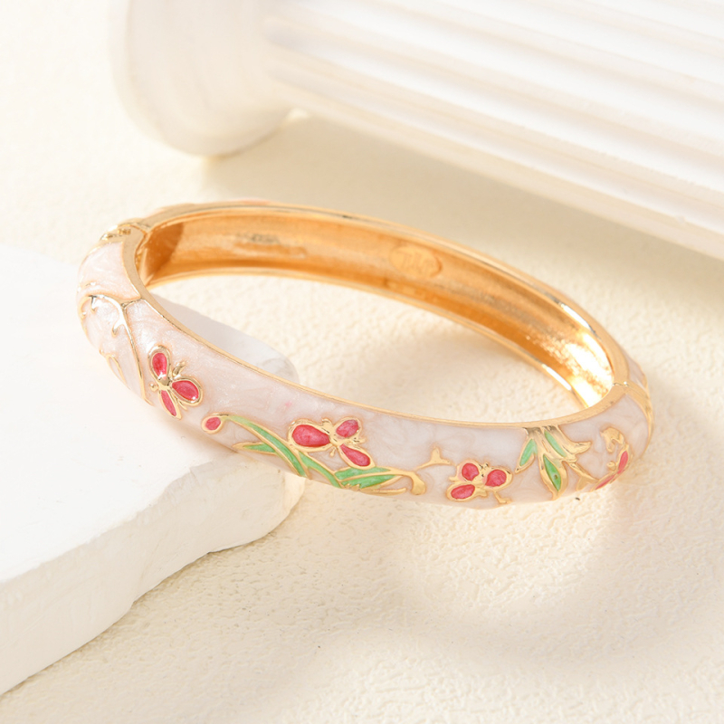 rokassprādze • cinka sakausējums • elektroplēšana • oriģinālais dizains • 30 g