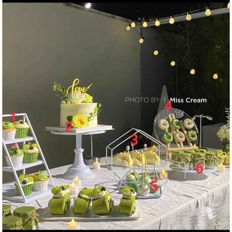 Железен стенд за десерти и торти, европейски стил, за чайно време и сладкиши