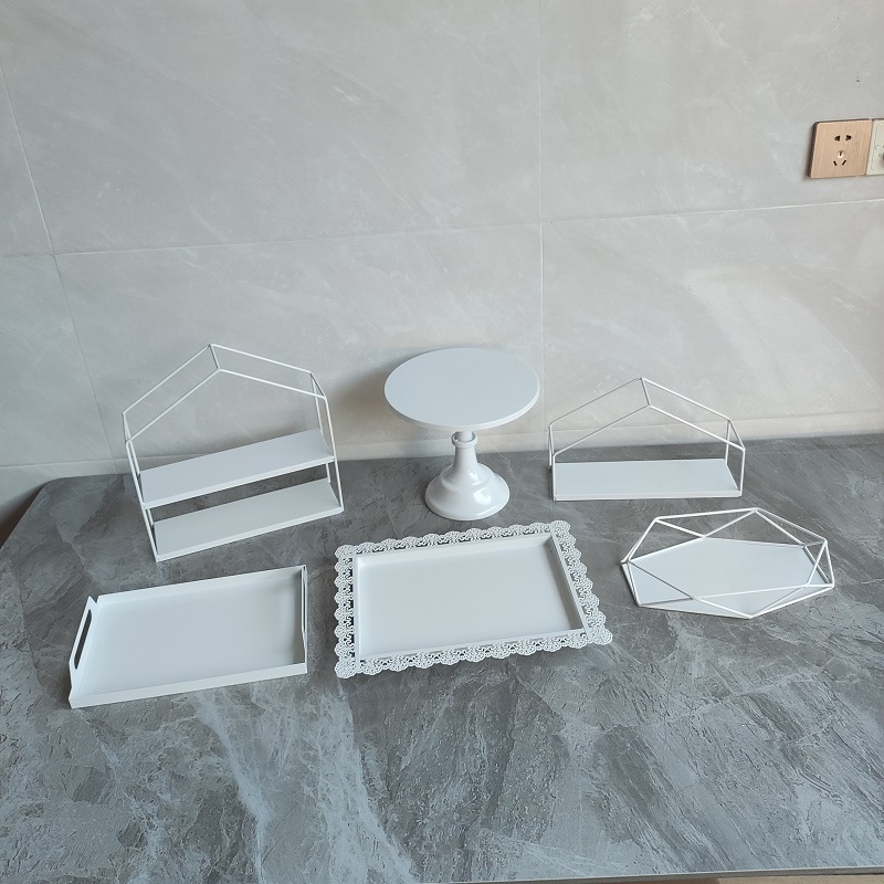 Железен стенд за десерти и торти, европейски стил, за чайно време и сладкиши