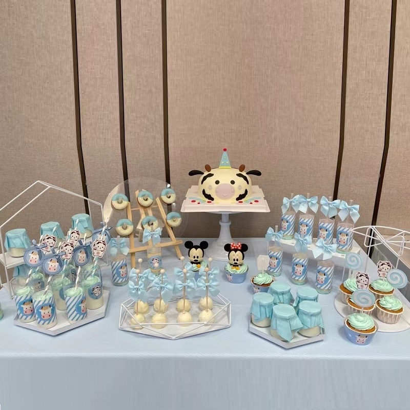 Железен стенд за десерти и торти, европейски стил, за чайно време и сладкиши