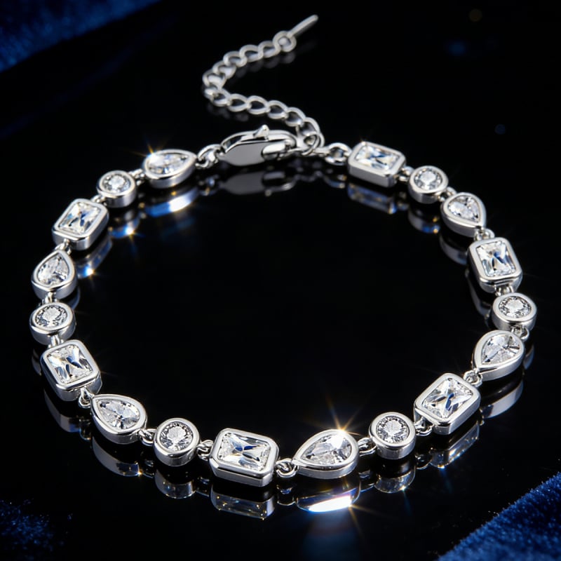 Гривна Blueone, геометричен дизайн, медна основа с циркони вградени, електроплакиране, Зимна колекция 2025