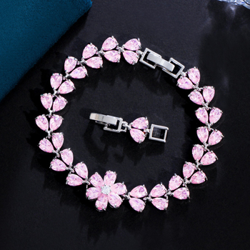 Гривна, месинг, електропокритие, геометричен дизайн, свеж и сладък стил, подарък за годишнина