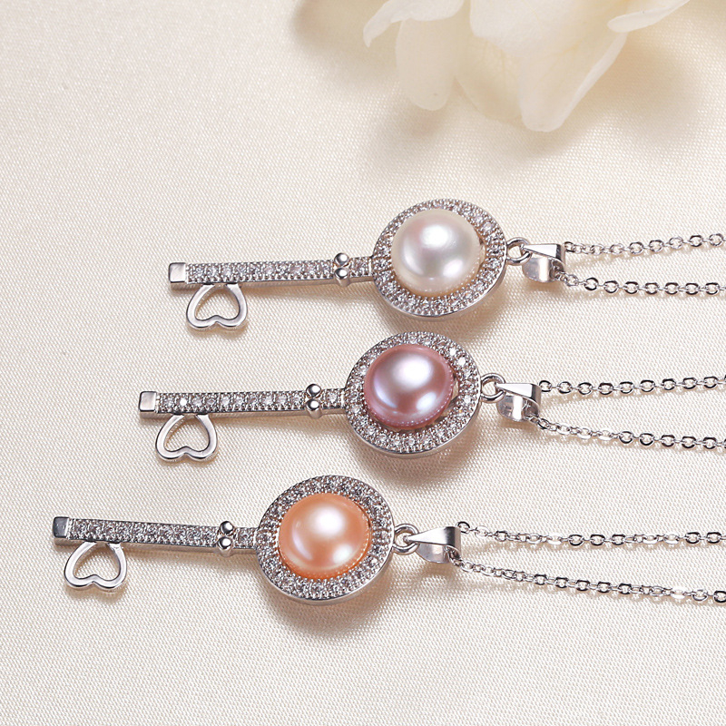 MCARES κολιέ με φρέσκα μαργαριάρια, χαλκοκράμα κατασκευή, μορφή μαργαριριού: επίπεδη στρογγυλή, περιλαμβάνεται κρεμαστό, στυλ μόδας γραφείου