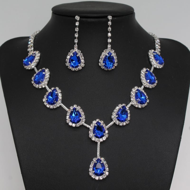 Set naušnica i ogrlica od rhinestones – bakrena kandžasta lančana poveznica, srebrno premaz, dizajn kapljice vode, prilagodljiva duljina ogrlice 50 cm, duljina naušnica 4,3 cm, elegantan vjenčani nakit